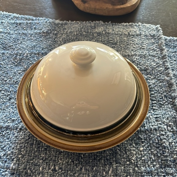Pfaltzgraff Round Covered Dish Canyon Ridge 7.5” Cheese Dessert Butter 2pc. Set - Picture 9 of 9